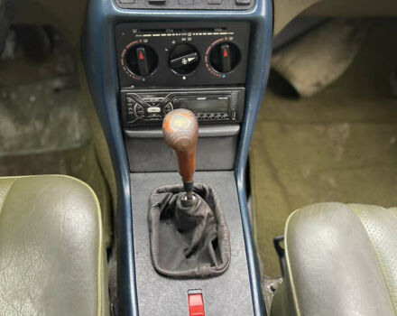 Желтый Мерседес Е-Класс, объемом двигателя 2.3 л и пробегом 330 тыс. км за 1500 $, фото 27 на Automoto.ua