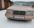 Желтый Мерседес Е-Класс, объемом двигателя 2 л и пробегом 520 тыс. км за 2000 $, фото 1 на Automoto.ua