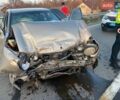 Желтый Мерседес Е-Класс, объемом двигателя 2 л и пробегом 272 тыс. км за 1300 $, фото 1 на Automoto.ua