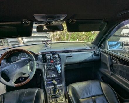 Жовтий Мерседес Е-Клас, об'ємом двигуна 2.4 л та пробігом 388 тис. км за 4000 $, фото 5 на Automoto.ua