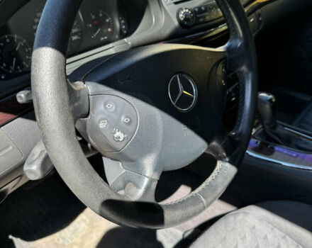 Жовтий Мерседес Е-Клас, об'ємом двигуна 2.2 л та пробігом 374 тис. км за 5400 $, фото 15 на Automoto.ua