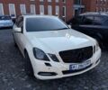 Жовтий Мерседес Е-Клас, об'ємом двигуна 2 л та пробігом 500 тис. км за 6550 $, фото 1 на Automoto.ua
