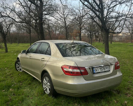 Желтый Мерседес Е-Класс, объемом двигателя 2.14 л и пробегом 220 тыс. км за 11900 $, фото 5 на Automoto.ua