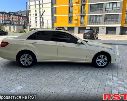 Жовтий Мерседес Е-Клас, об'ємом двигуна 1.8 л та пробігом 336 тис. км за 11000 $, фото 5 на Automoto.ua