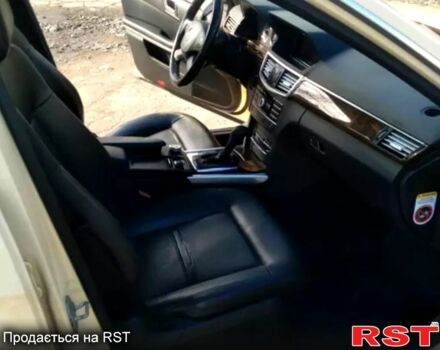 Жовтий Мерседес Е-Клас, об'ємом двигуна 1.8 л та пробігом 345 тис. км за 11000 $, фото 2 на Automoto.ua