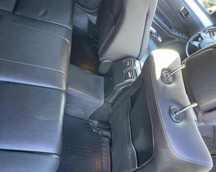 Желтый Мерседес Е-Класс, объемом двигателя 2.14 л и пробегом 470 тыс. км за 9800 $, фото 24 на Automoto.ua