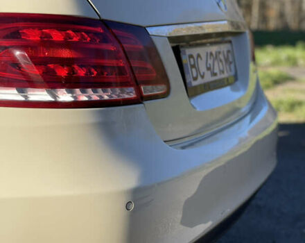 Желтый Мерседес Е-Класс, объемом двигателя 2.14 л и пробегом 470 тыс. км за 9800 $, фото 15 на Automoto.ua