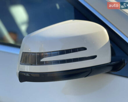 Желтый Мерседес Е-Класс, объемом двигателя 2.14 л и пробегом 470 тыс. км за 9800 $, фото 30 на Automoto.ua