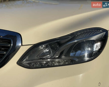 Желтый Мерседес Е-Класс, объемом двигателя 2.14 л и пробегом 470 тыс. км за 9800 $, фото 26 на Automoto.ua