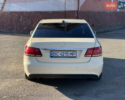 Желтый Мерседес Е-Класс, объемом двигателя 2.14 л и пробегом 470 тыс. км за 9800 $, фото 9 на Automoto.ua