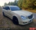 Желтый Мерседес Е-Класс, объемом двигателя 2.1 л и пробегом 234 тыс. км за 4999 $, фото 9 на Automoto.ua
