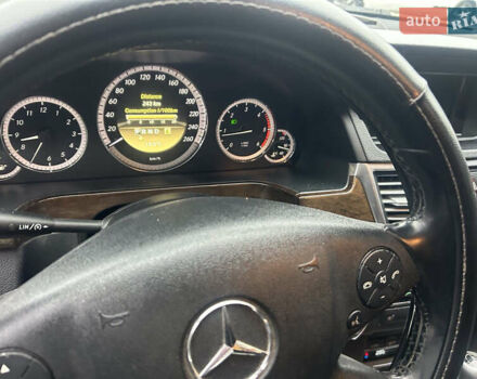 Жовтий Мерседес Е-Клас, об'ємом двигуна 2.14 л та пробігом 288 тис. км за 10700 $, фото 7 на Automoto.ua