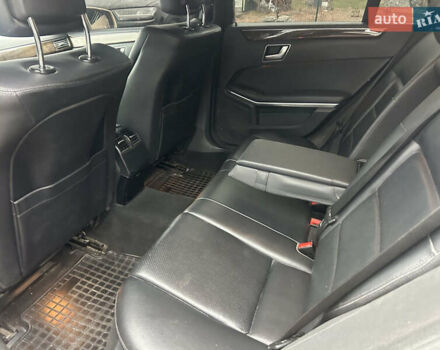 Жовтий Мерседес Е-Клас, об'ємом двигуна 2.14 л та пробігом 288 тис. км за 10700 $, фото 12 на Automoto.ua