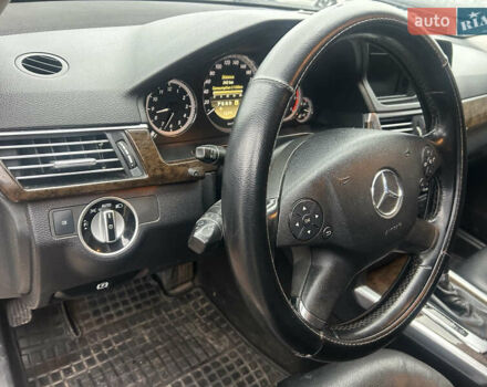 Жовтий Мерседес Е-Клас, об'ємом двигуна 2.14 л та пробігом 288 тис. км за 10700 $, фото 10 на Automoto.ua