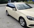 Желтый Мерседес Е-Класс, объемом двигателя 2.1 л и пробегом 430 тыс. км за 12700 $, фото 5 на Automoto.ua