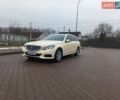 Желтый Мерседес Е-Класс, объемом двигателя 2.1 л и пробегом 400 тыс. км за 8999 $, фото 1 на Automoto.ua