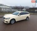 Желтый Мерседес Е-Класс, объемом двигателя 2.1 л и пробегом 400 тыс. км за 8300 $, фото 1 на Automoto.ua