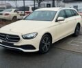 Жовтий Мерседес Е-Клас, об'ємом двигуна 2 л та пробігом 225 тис. км за 34970 $, фото 1 на Automoto.ua