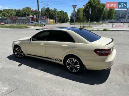 Мерседес Е-Класс 2012 в Кропивницком (Кировограде) на Automoto.ua Желтый Мерседес Е-Класс, объемом двигателя 2.14 л и пробегом 289 тыс. км за 10500 $, фото 1 на Automoto.ua