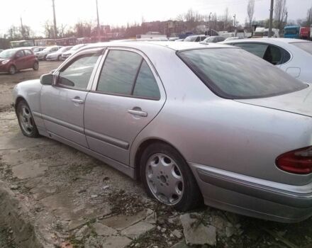 Сірий Мерседес Е-Клас, об'ємом двигуна 4.2 л та пробігом 1000 тис. км за 1472 $, фото 1 на Automoto.ua