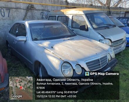 Сірий Мерседес Е-Клас, об'ємом двигуна 4.2 л та пробігом 1000 тис. км за 1472 $, фото 2 на Automoto.ua