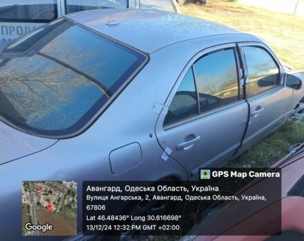 Сірий Мерседес Е-Клас, об'ємом двигуна 4.2 л та пробігом 1000 тис. км за 1472 $, фото 3 на Automoto.ua