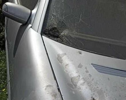 Сірий Мерседес Е-Клас, об'ємом двигуна 4.2 л та пробігом 1000 тис. км за 1472 $, фото 4 на Automoto.ua