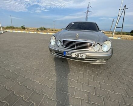 Серый Мерседес Е-Класс, объемом двигателя 3.2 л и пробегом 400 тыс. км за 2900 $, фото 6 на Automoto.ua