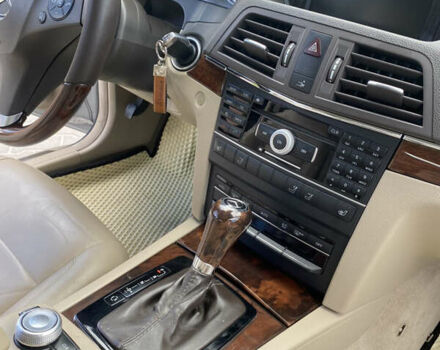 Серый Мерседес Е-Класс, объемом двигателя 3.5 л и пробегом 232 тыс. км за 16500 $, фото 26 на Automoto.ua