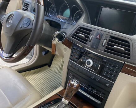 Серый Мерседес Е-Класс, объемом двигателя 3.5 л и пробегом 232 тыс. км за 16500 $, фото 25 на Automoto.ua