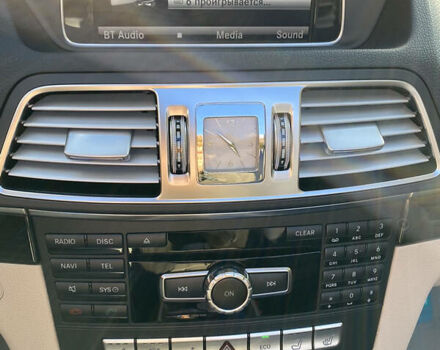 Серый Мерседес Е-Класс, объемом двигателя 3 л и пробегом 85 тыс. км за 21000 $, фото 26 на Automoto.ua