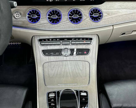 Серый Мерседес Е-Класс, объемом двигателя 3 л и пробегом 50 тыс. км за 37000 $, фото 18 на Automoto.ua