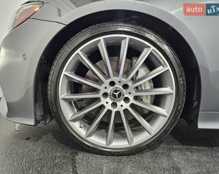 Сірий Мерседес Е-Клас, об'ємом двигуна 3 л та пробігом 26 тис. км за 47777 $, фото 46 на Automoto.ua