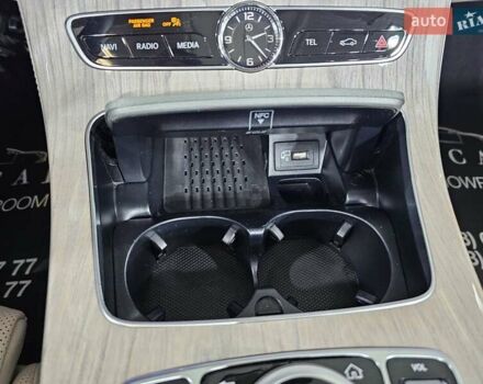Сірий Мерседес Е-Клас, об'ємом двигуна 3 л та пробігом 26 тис. км за 47777 $, фото 30 на Automoto.ua