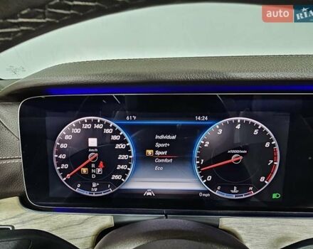 Сірий Мерседес Е-Клас, об'ємом двигуна 3 л та пробігом 26 тис. км за 47777 $, фото 37 на Automoto.ua