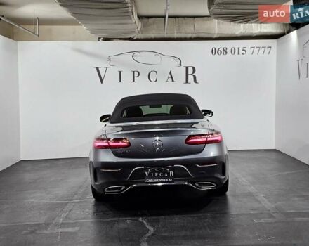 Сірий Мерседес Е-Клас, об'ємом двигуна 3 л та пробігом 26 тис. км за 47777 $, фото 5 на Automoto.ua