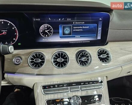 Сірий Мерседес Е-Клас, об'ємом двигуна 3 л та пробігом 26 тис. км за 47777 $, фото 31 на Automoto.ua