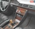 Серый Мерседес Е-Класс, объемом двигателя 2 л и пробегом 458 тыс. км за 4500 $, фото 7 на Automoto.ua
