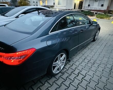 Серый Мерседес Е-Класс, объемом двигателя 3 л и пробегом 250 тыс. км за 5600 $, фото 4 на Automoto.ua