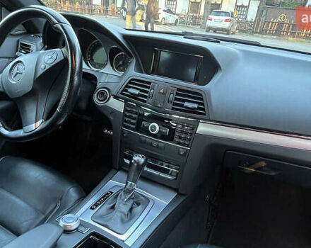 Серый Мерседес Е-Класс, объемом двигателя 2.99 л и пробегом 173 тыс. км за 21474 $, фото 14 на Automoto.ua