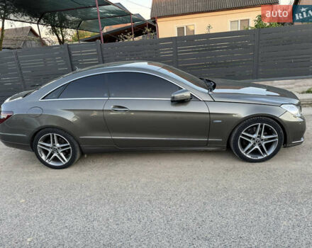 Серый Мерседес Е-Класс, объемом двигателя 2.9 л и пробегом 265 тыс. км за 12000 $, фото 14 на Automoto.ua