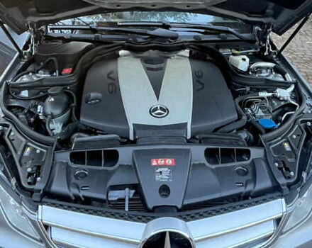 Серый Мерседес Е-Класс, объемом двигателя 2.99 л и пробегом 173 тыс. км за 21474 $, фото 11 на Automoto.ua