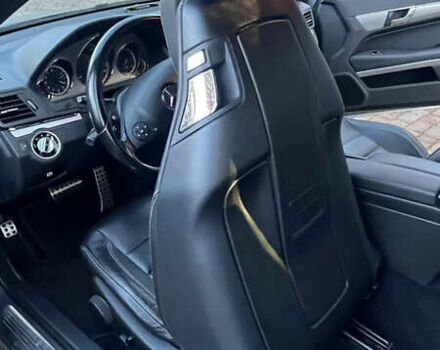 Серый Мерседес Е-Класс, объемом двигателя 2.99 л и пробегом 173 тыс. км за 21474 $, фото 9 на Automoto.ua