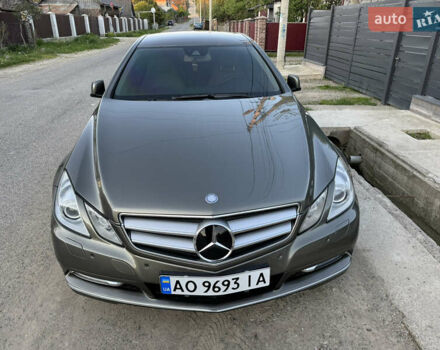 Серый Мерседес Е-Класс, объемом двигателя 2.9 л и пробегом 265 тыс. км за 12000 $, фото 15 на Automoto.ua
