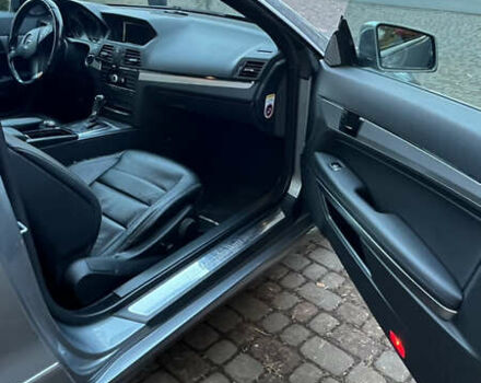 Серый Мерседес Е-Класс, объемом двигателя 2.99 л и пробегом 173 тыс. км за 21474 $, фото 12 на Automoto.ua