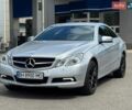 Сірий Мерседес Е-Клас, об'ємом двигуна 2.1 л та пробігом 220 тис. км за 10900 $, фото 1 на Automoto.ua