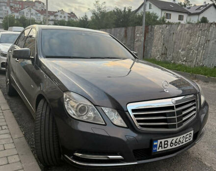 Мерседес Е-Клас 2011 у Вінниці на Automoto.ua Сірий Мерседес Е-Клас, об'ємом двигуна 2.14 л та пробігом 340 тис. км за 15500 $, фото 2 на Automoto.ua
