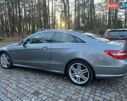 Серый Мерседес Е-Класс, объемом двигателя 2.99 л и пробегом 173 тыс. км за 21474 $, фото 2 на Automoto.ua