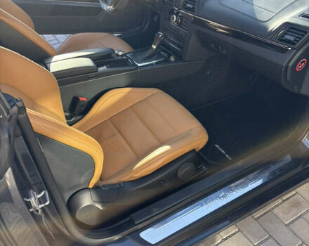 Серый Мерседес Е-Класс, объемом двигателя 1.8 л и пробегом 115 тыс. км за 17999 $, фото 1 на Automoto.ua