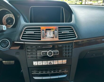 Серый Мерседес Е-Класс, объемом двигателя 3.5 л и пробегом 97 тыс. км за 16990 $, фото 17 на Automoto.ua